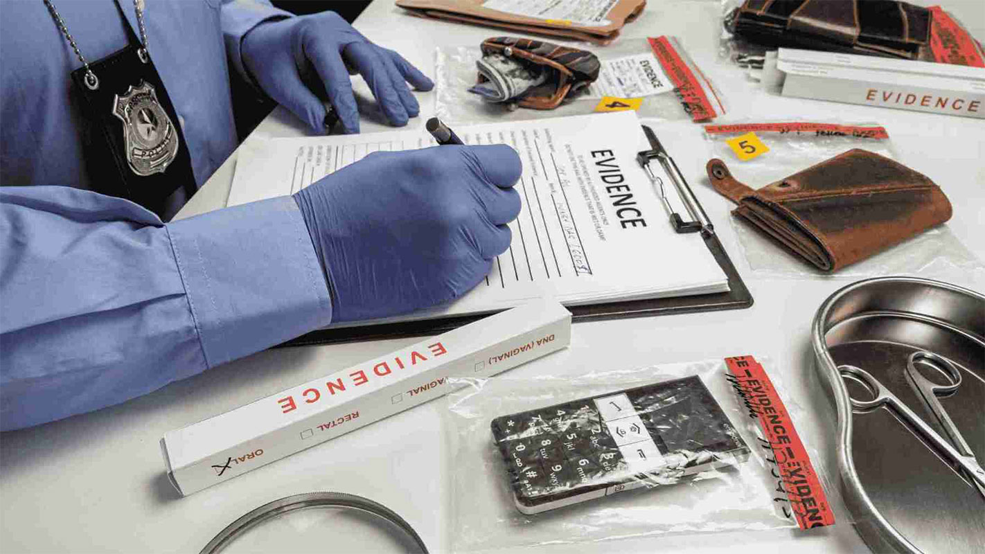 police-to-examine-a-phone