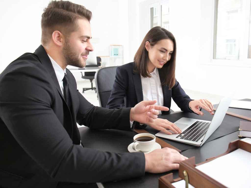 Should-You-Hire-A-Lawyer