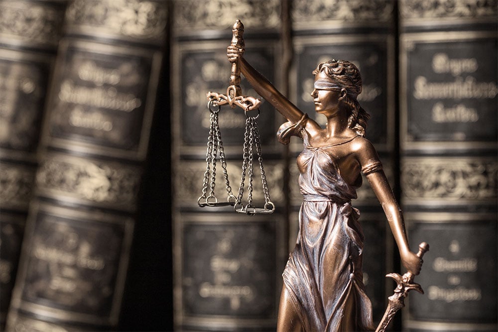 What To Wear To Court? Courtroom Attire, Grooming Tips, And Etiquette
